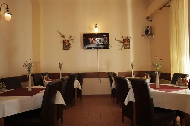 Hotel Transilvania - Yerinde Yemek