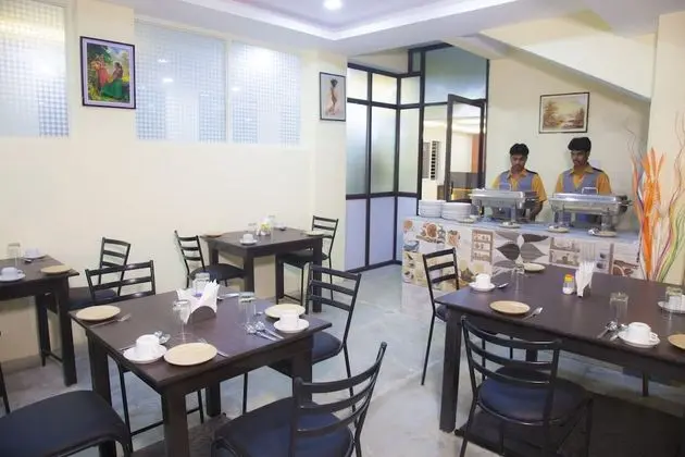 Tranzotel Bangalore Airport Hotel - Yerinde Yemek