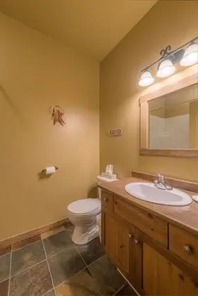 Trapper's Lodge-4 Bd W/great View, Private Hot Tub - Banyo Tipleri