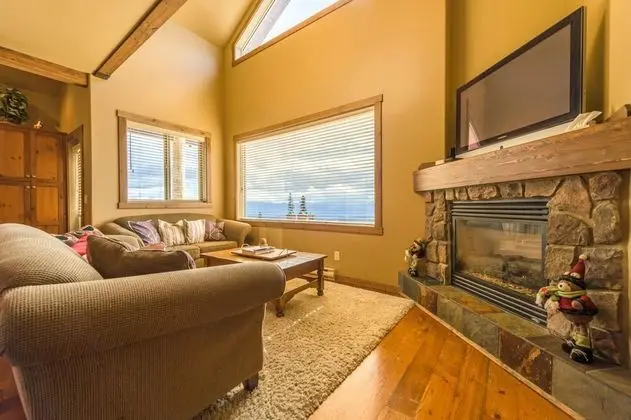 Trapper's Lodge-4 Bd W/great View, Private Hot Tub - Oda Düzeni