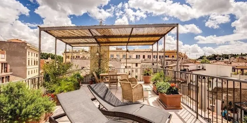 Trastevere Attic with private terrace