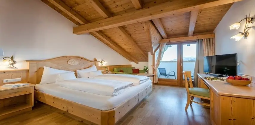 Tratterhof Mountain Sky Hotel - Oda