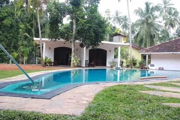 Traumvilla Bentota - Havuz