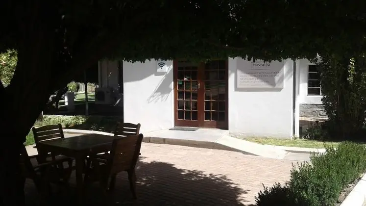 Travalia Guest Farm - Lobi