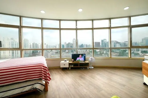 Travel House