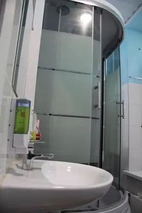 Travel Inn Pervomayskaya - Hostel - Banyo Tipleri