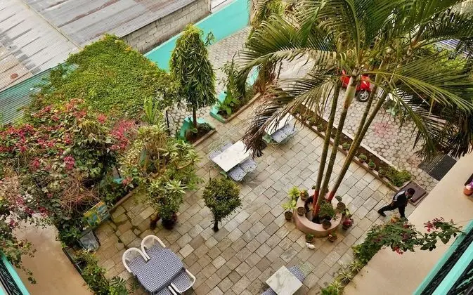 Hotel Travel-Inn