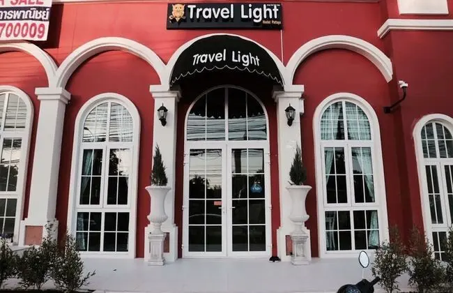 Travel Light Hostel Pattaya - Dış Mekan