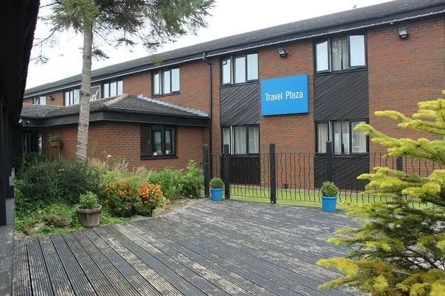 Travel Plaza Hotel