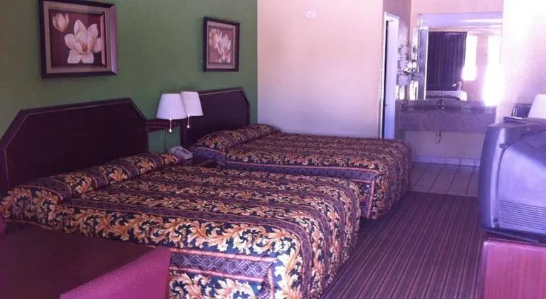 Travelers Inn - Genel