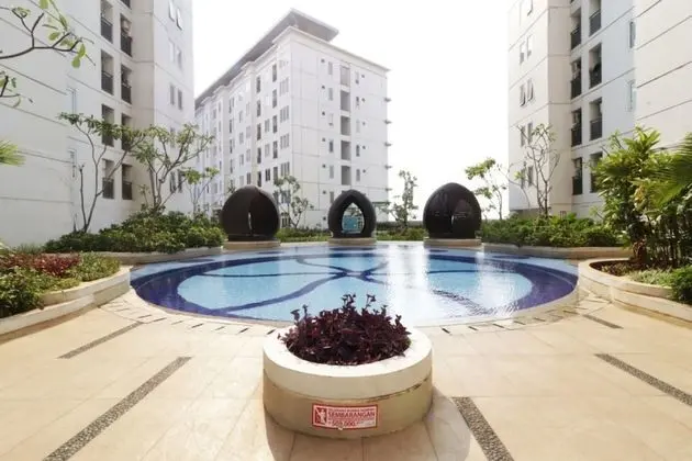 Travelibu @ Bassura City Apartment - Havuz