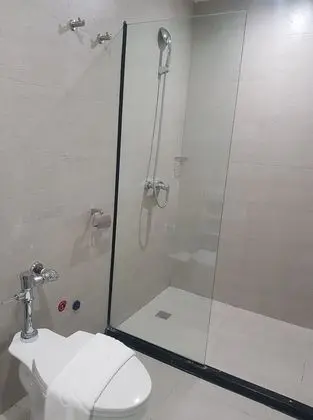 TRAVELITE HOTEL LEGARDA - Banyo Tipleri