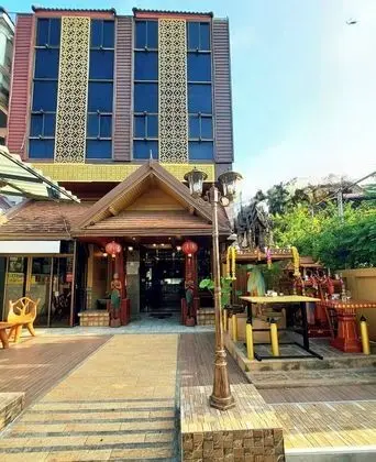 TRAVELLER INN HOTEL - Dış Mekan