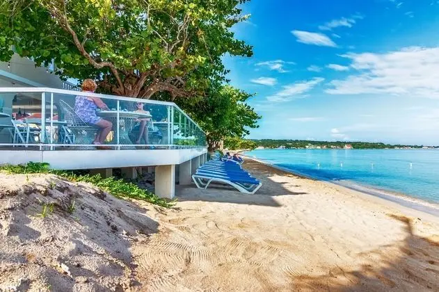 Travellers Beach Resort - Plaj