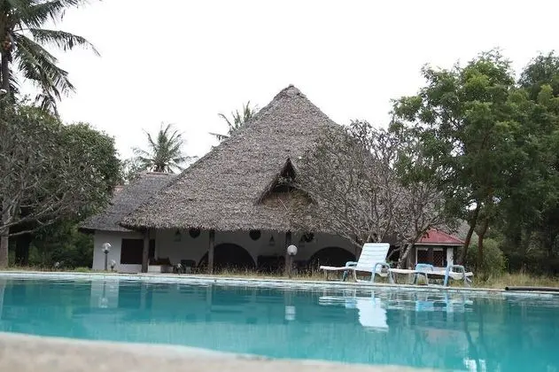Travellers Paradise Diani - Dış Mekan