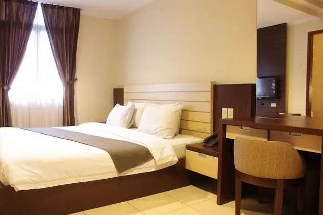 Travellers Suites Serviced Apartments - Oda