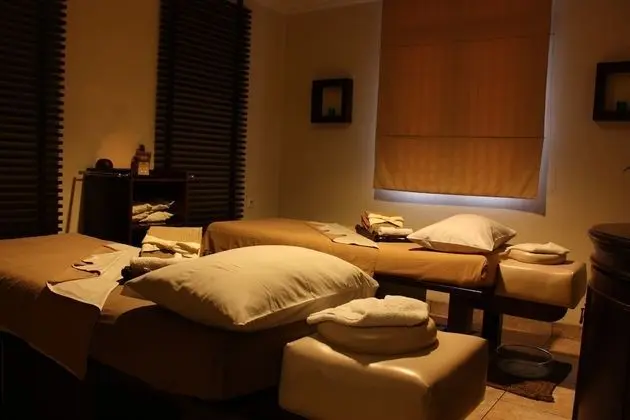 Travellers Suites Serviced Apartments - Spa