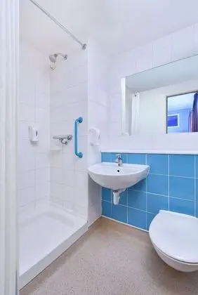 Travelodge Birmingham Central Broadway Plaza - Banyo Özellikleri