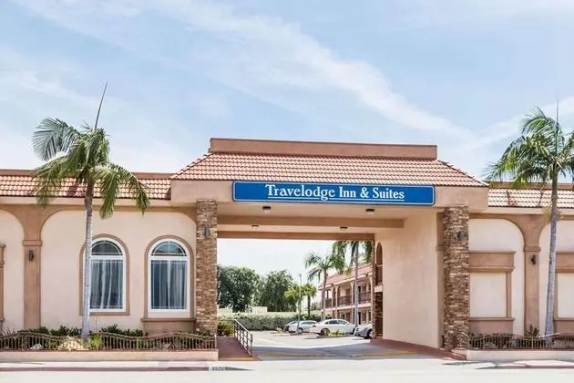 Travelodge Inn&Suites by Wyndham Bell Los Angeles 