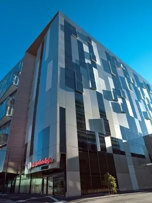 Travelodge Hotel Melbourne Docklands - Dış Mekan