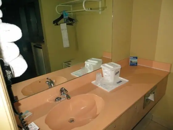 Travelodge Suites by Wyndham Kissimmee Orange