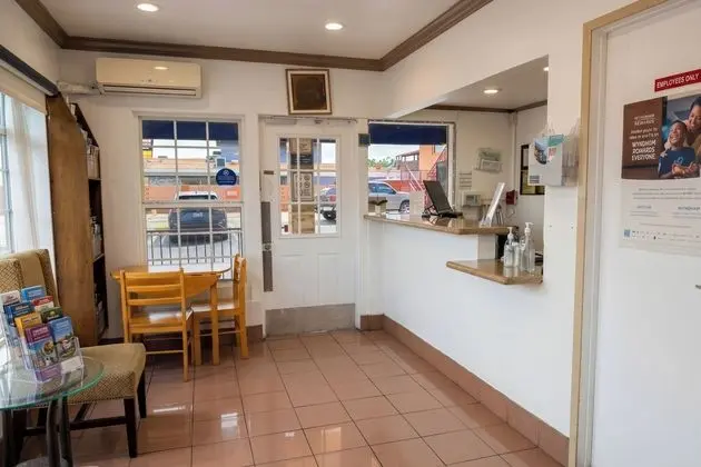 Travelodge by Wyndham El Cajon - Lobi