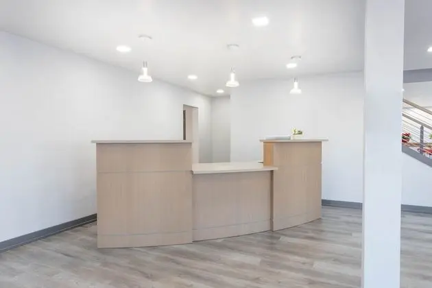 Travelodge by Wyndham Elkhart - Lobi