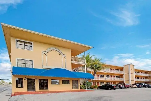 Travelodge by Wyndham Fort Lauderdale - Genel