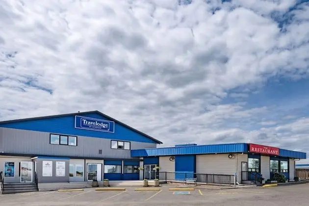 Travelodge by Wyndham Fort St John - Dış Mekan