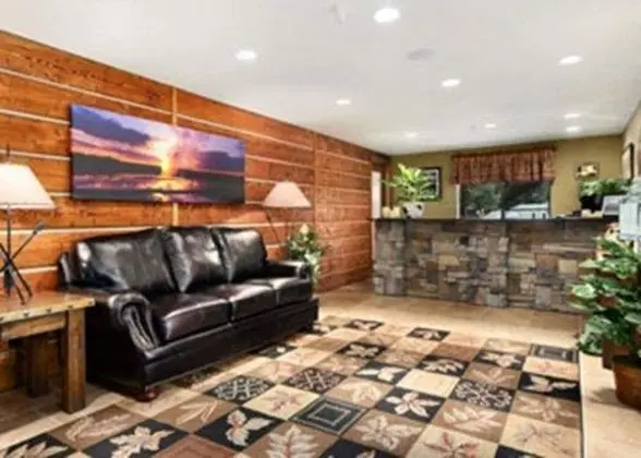 Travelodge by Wyndham Gardiner Yellowstone Park North - Lobi