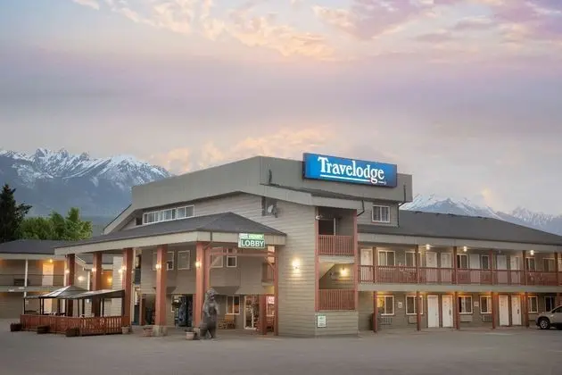Travelodge by Wyndham Golden Sportsman Lodge - Dış Mekan