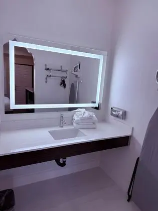 TRAVELODGE BY WYNDHAM HARBOR CITY - Banyo Özellikleri