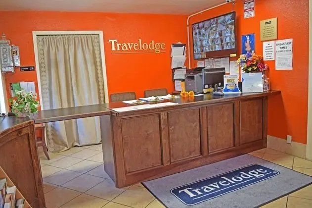 Travelodge by Wyndham Houston Hobby Airport - Lobi