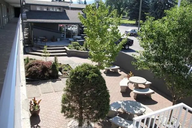 Travelodge by Wyndham Kamloops - Genel