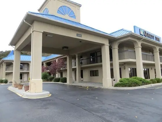Travelodge by Wyndham Knoxville East