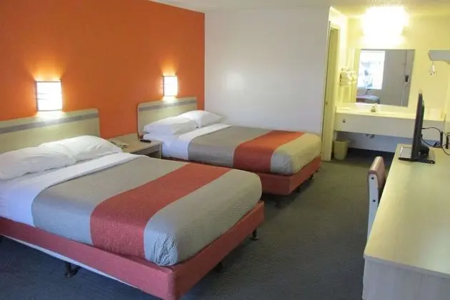 Travelodge by Wyndham Lansing - Oda