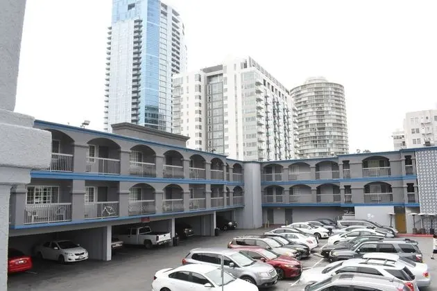 Travelodge by Wyndham Long Beach Convention Centr - Dış Mekan