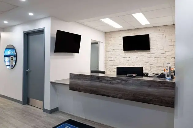 Travelodge by Wyndham Marathon - Lobi