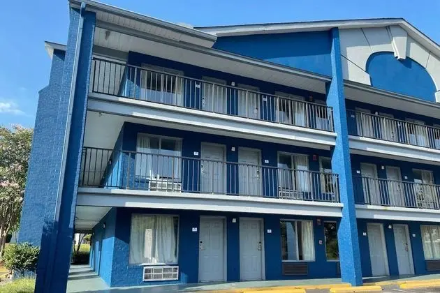 Travelodge by Wyndham Mobile Al - Dış Mekan