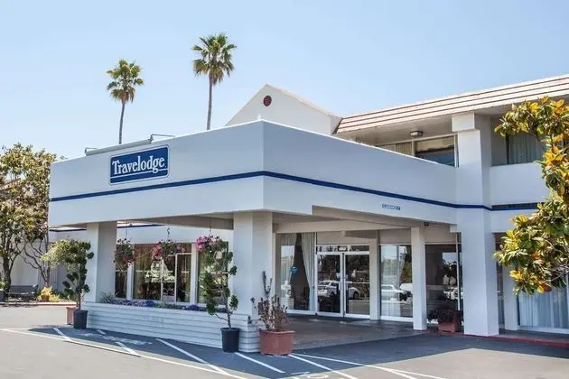 Travelodge by Wyndham Monterey Bay - Dış Mekan