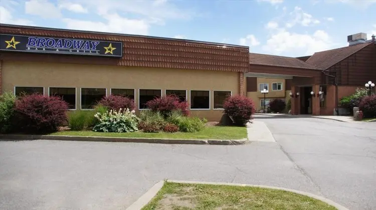 Travelodge by Wyndham Ottawa East - Genel