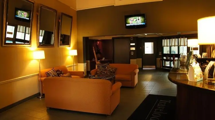 Travelodge by Wyndham Ottawa East - Lobi