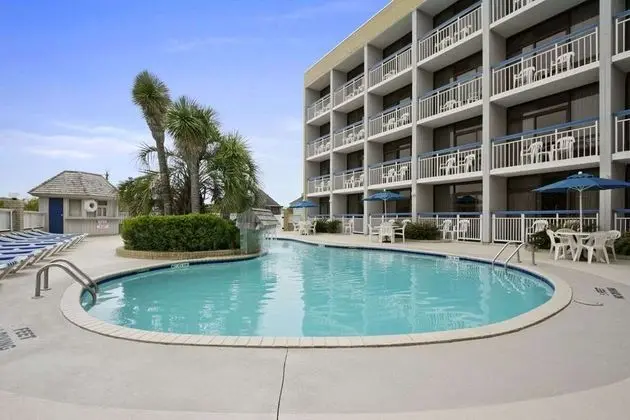 Travelodge by Wyndham Outer Banks/Kill Devil Hills - Havuz