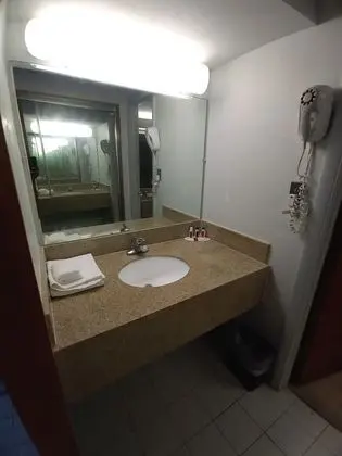 Travelodge by Wyndham Petersburg - Banyo Tipleri