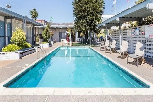 Travelodge by Wyndham San Francisco Airport North - Havuz