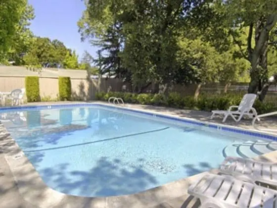 Travelodge by Wyndham Santa Rosa Wine Country