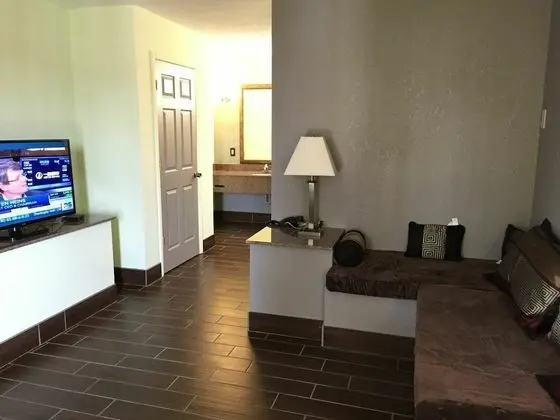 Travelodge by Wyndham Stockbridge Atlanta South - Oda Düzeni