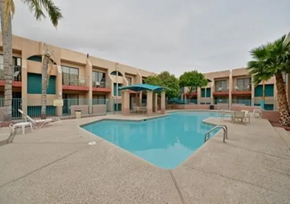 Travelodge by Wyndham Tucson Airport