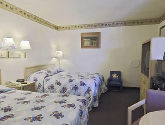 Travelodge by Wyndham Victorville 
