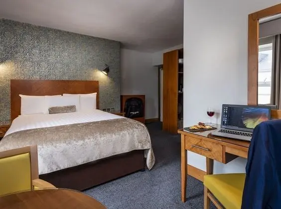 Treacy's Hotel Waterford Spa & Leisure Centre - Oda